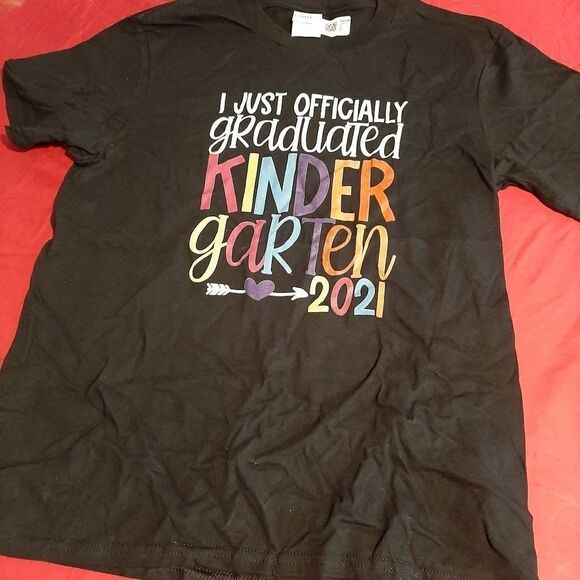 NWT Youth Large Just Officially Graduated T-Shirt - Picture 1 of 3
